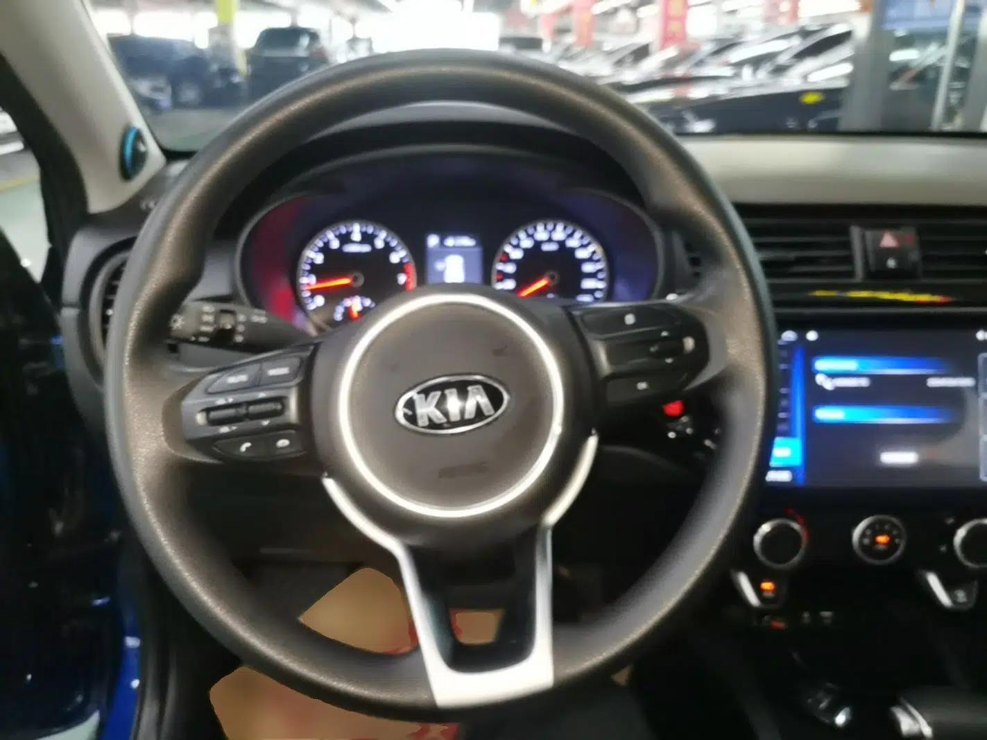 Kia KX Cross 2017 1.4L AT GLS — миниатюра 13