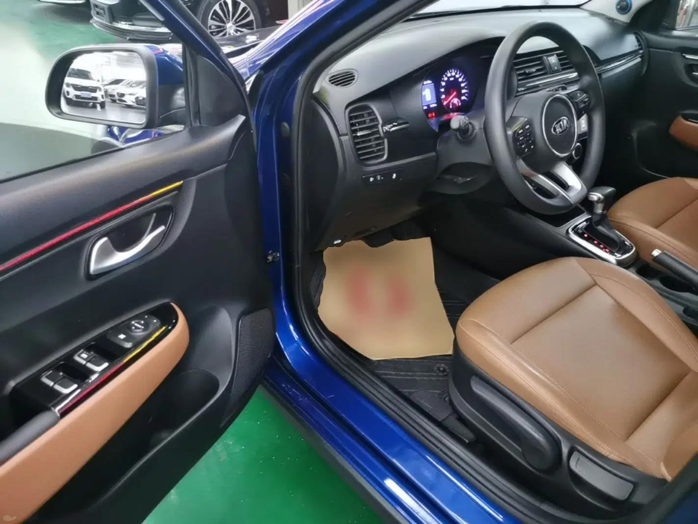 Kia KX Cross 2017 1.4L AT GLS — миниатюра 18