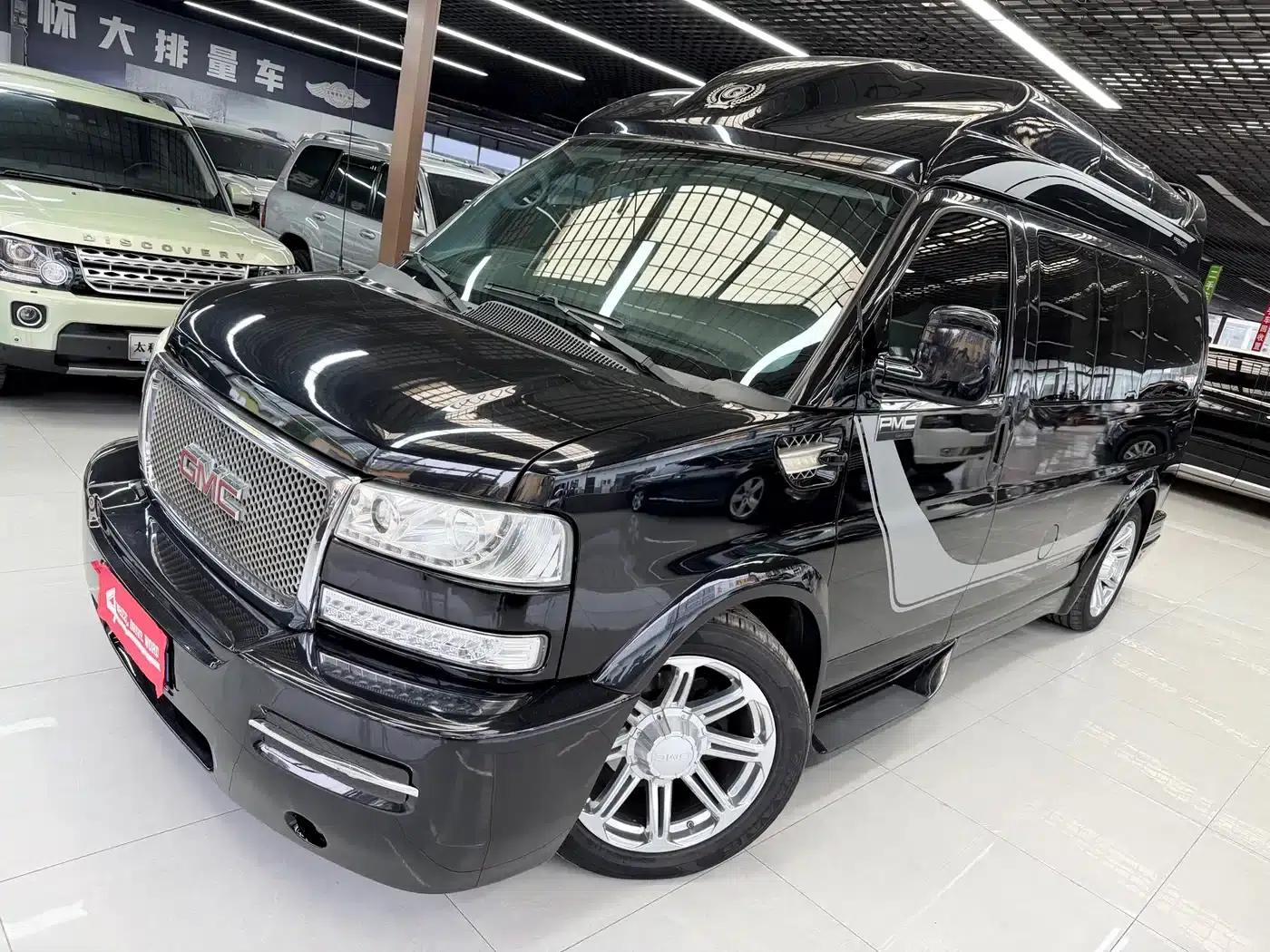 2016 SAVANA 5.3L G660S 4WD Elegant Panoramic Edition — миниатюра 3