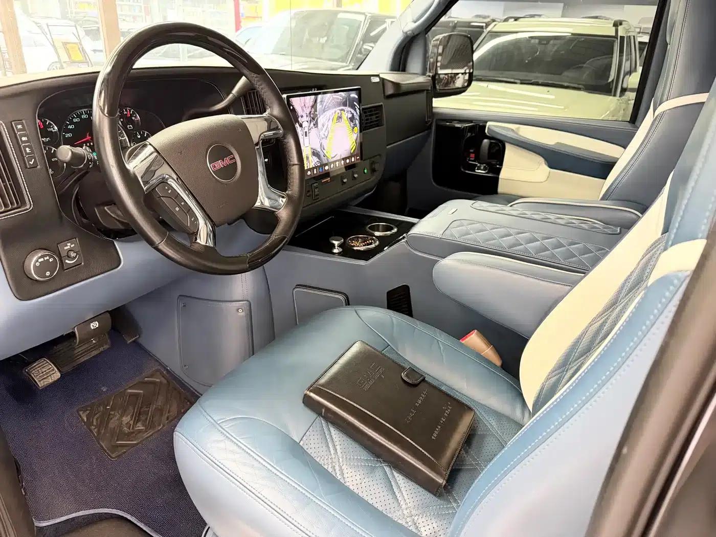 2016 SAVANA 5.3L G660S 4WD Elegant Panoramic Edition — миниатюра 4