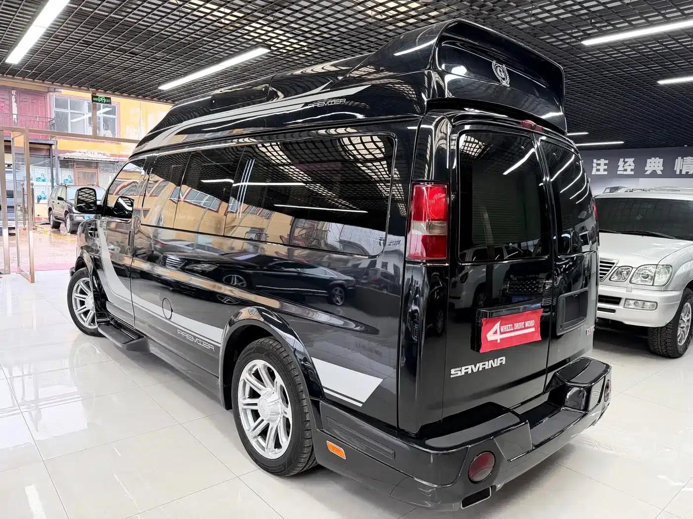 2016 SAVANA 5.3L G660S 4WD Elegant Panoramic Edition — миниатюра 9