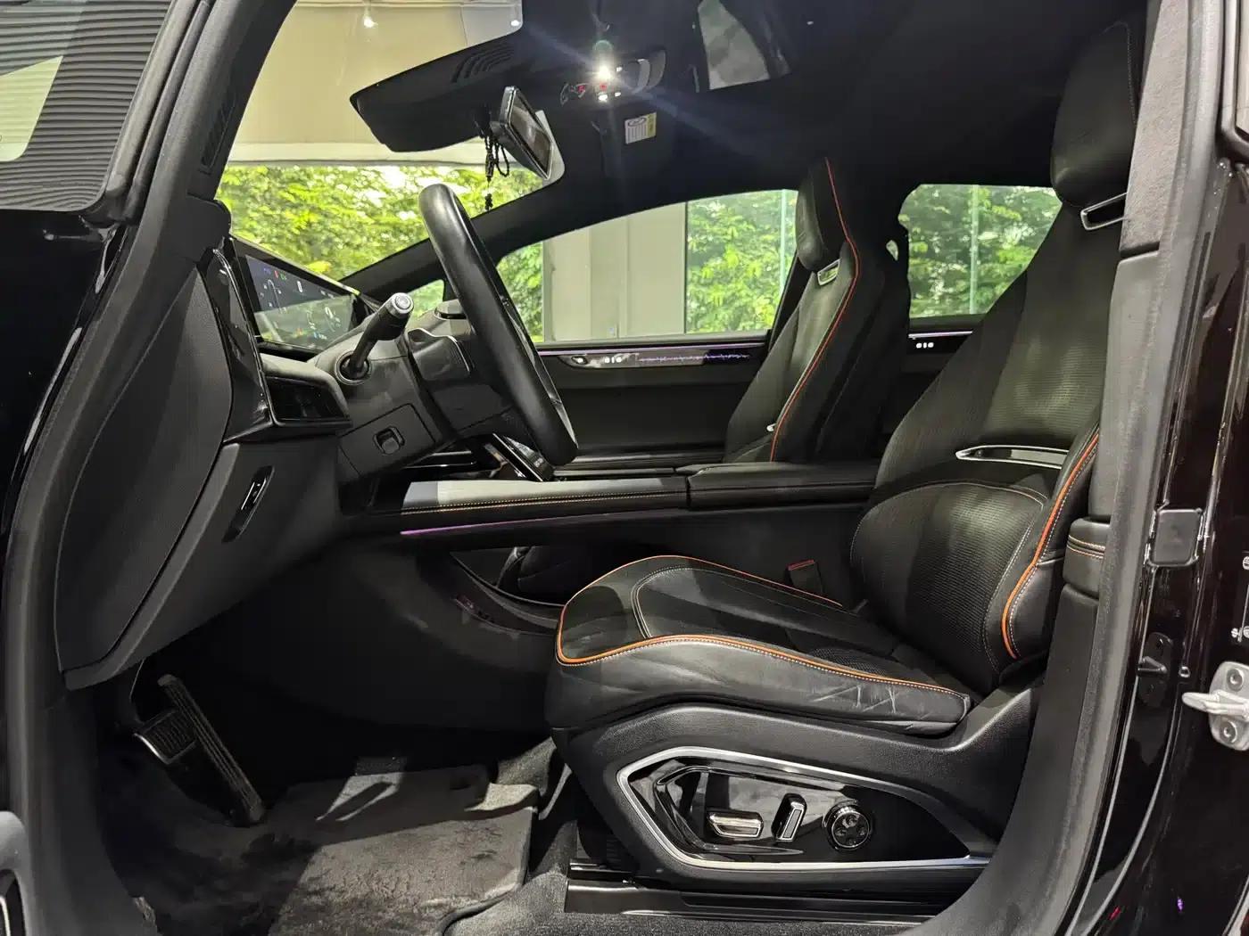HiPhi X 2021 Founder Edition 6-seater — миниатюра 4