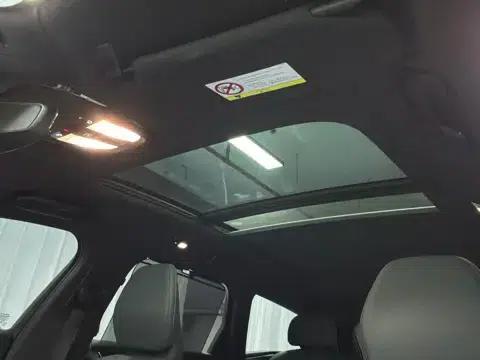 2023 Volvo V90 Cross Country B5 AWD Ultimate Edition — миниатюра 19