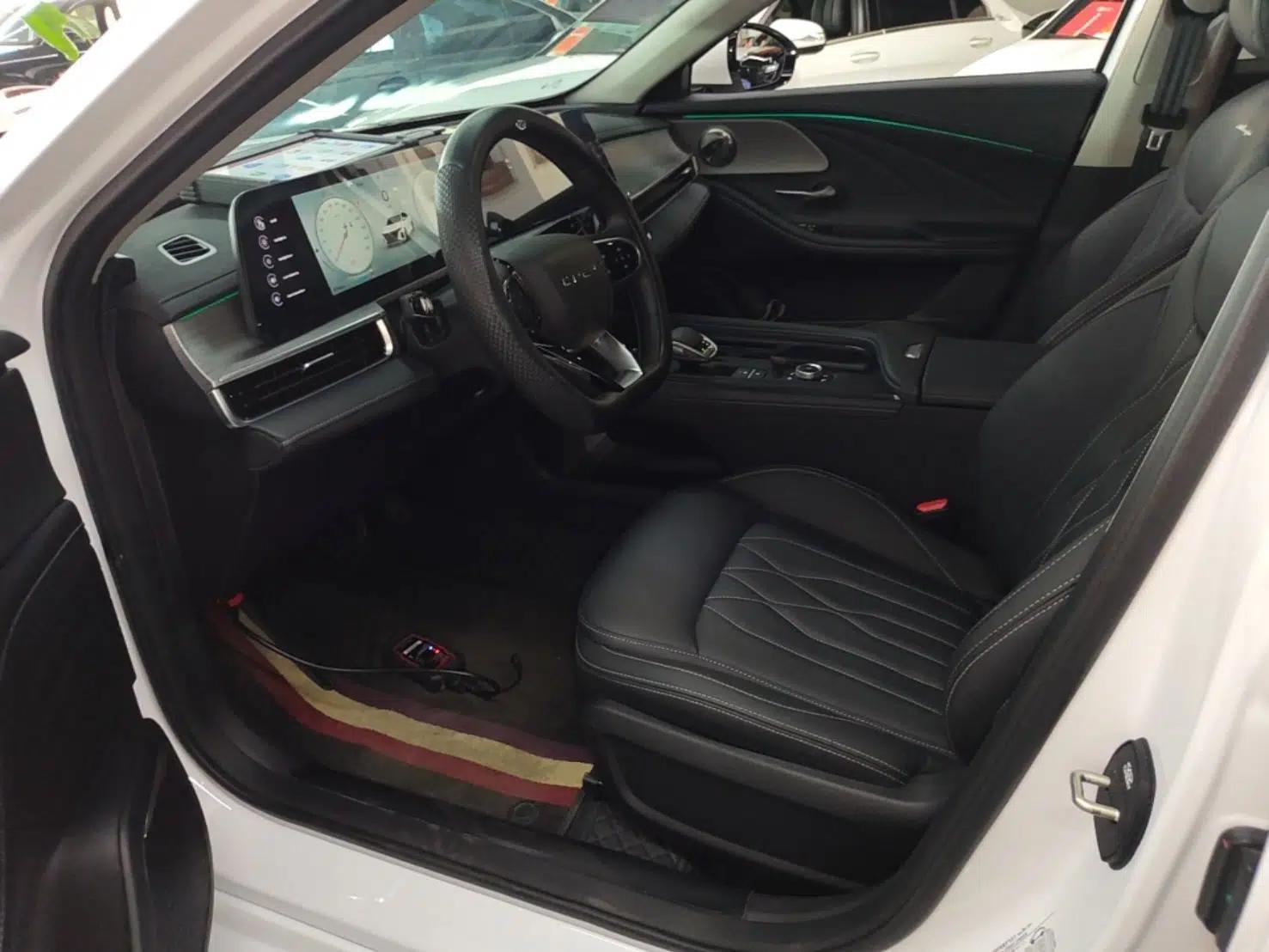 Chery Arrizo 8 2025 1.6T DCT Smart — миниатюра 17