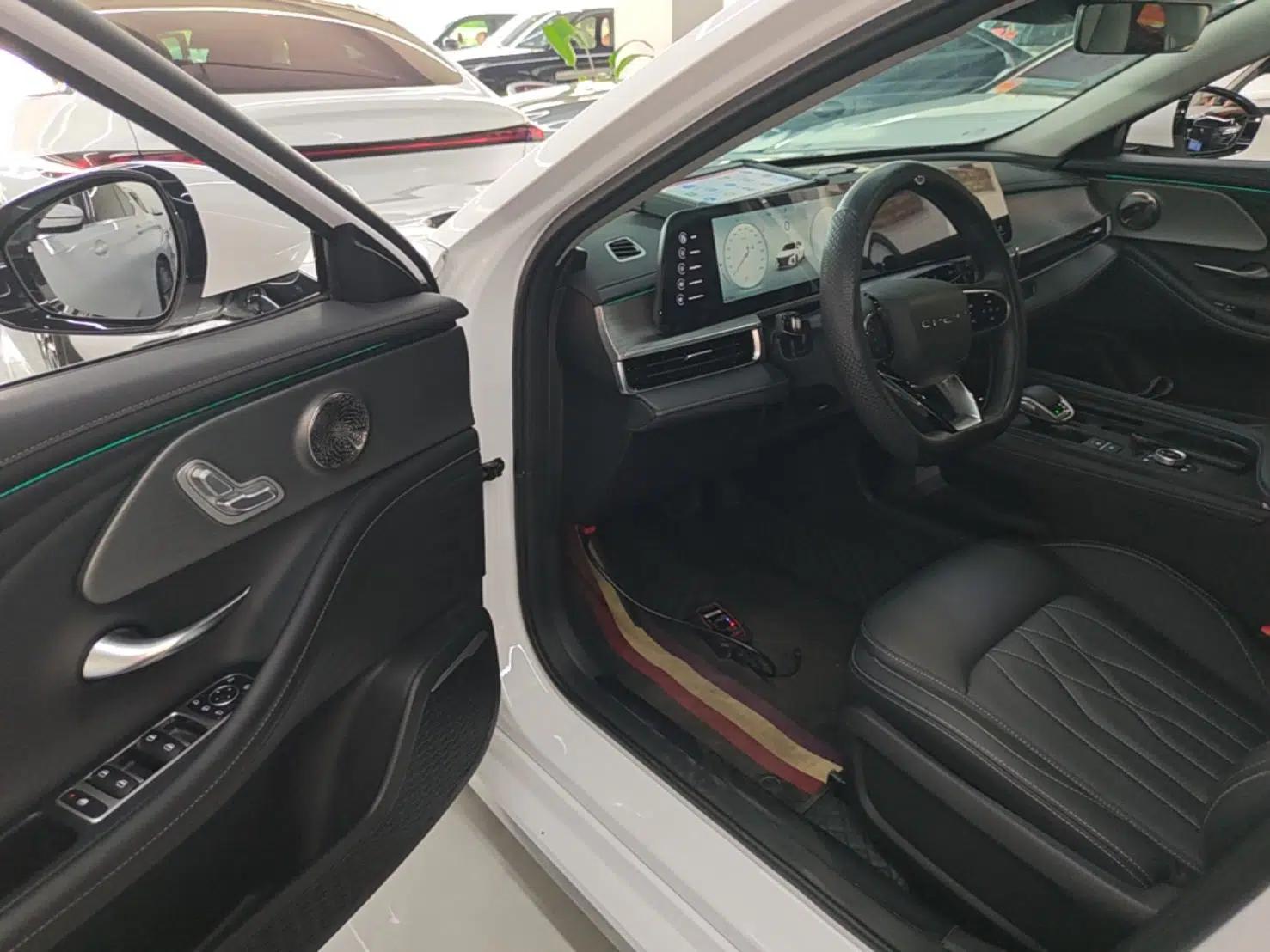 Chery Arrizo 8 2025 1.6T DCT Smart — миниатюра 18