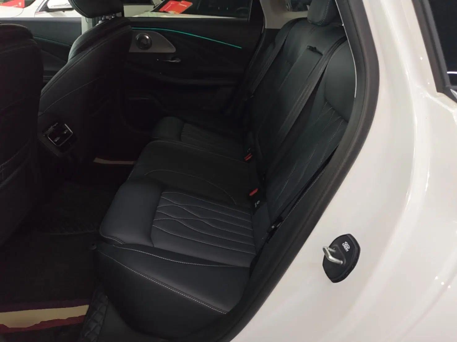 Chery Arrizo 8 2025 1.6T DCT Smart — миниатюра 20