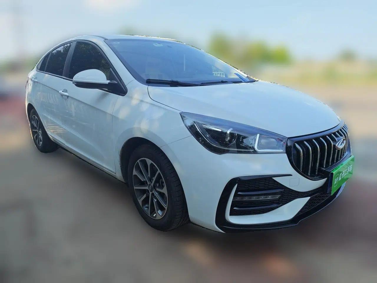 Chery Arrizo 5 2025 Excellence Version 1.5L CVT Fashionable Edition — миниатюра 3