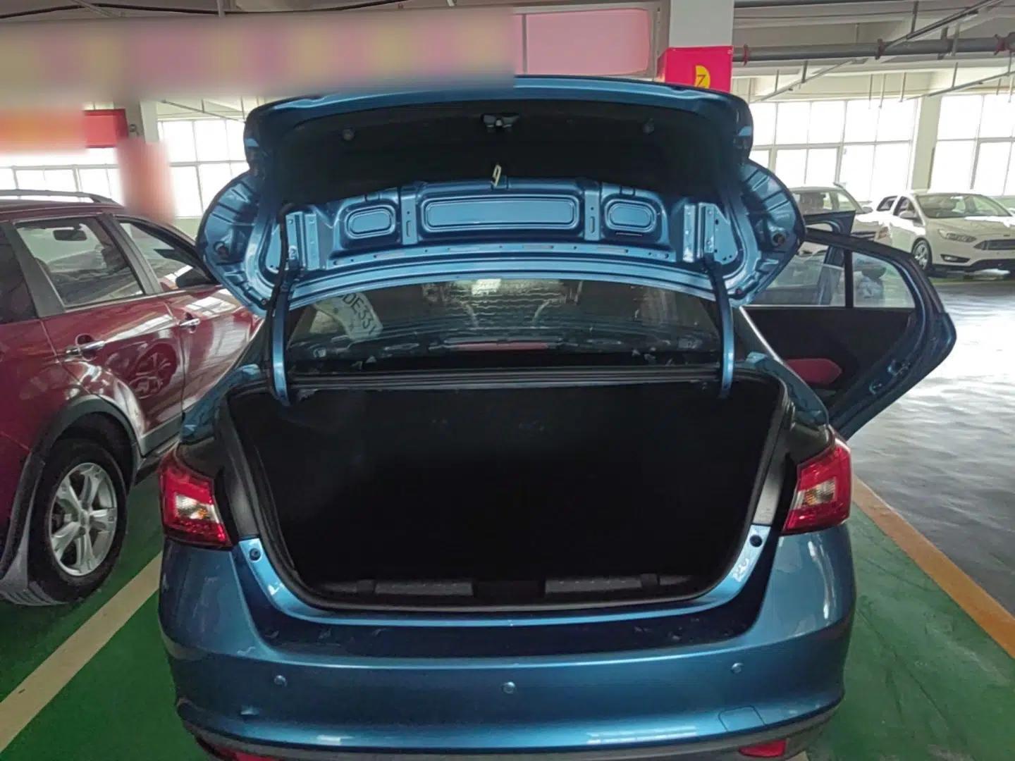Chery Arrizo 5 2017 1.5L CVT Luxury Edition — миниатюра 27
