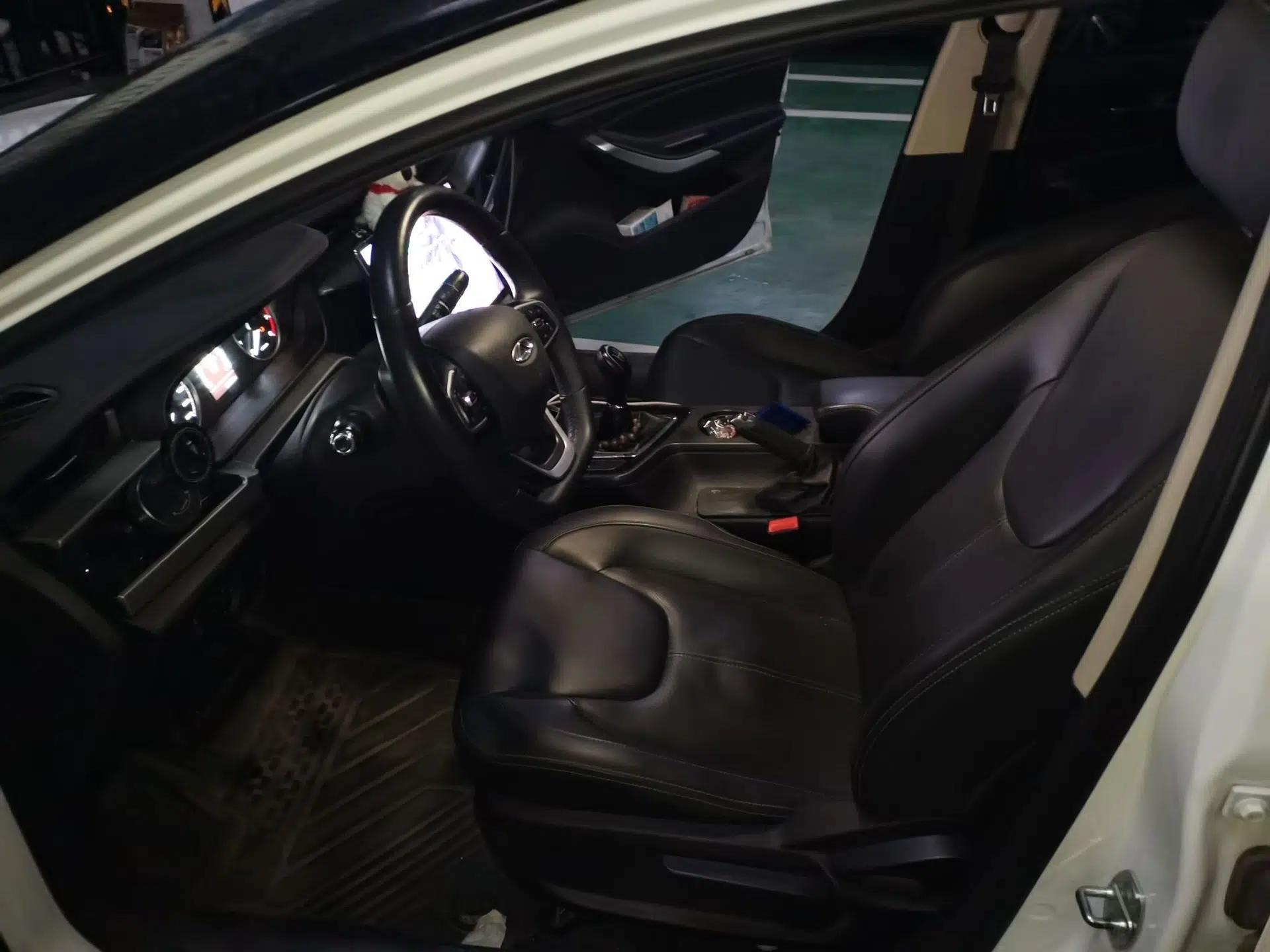 Chery Arrizo 5 2023 1.5L Manual Youth Edition — миниатюра 16