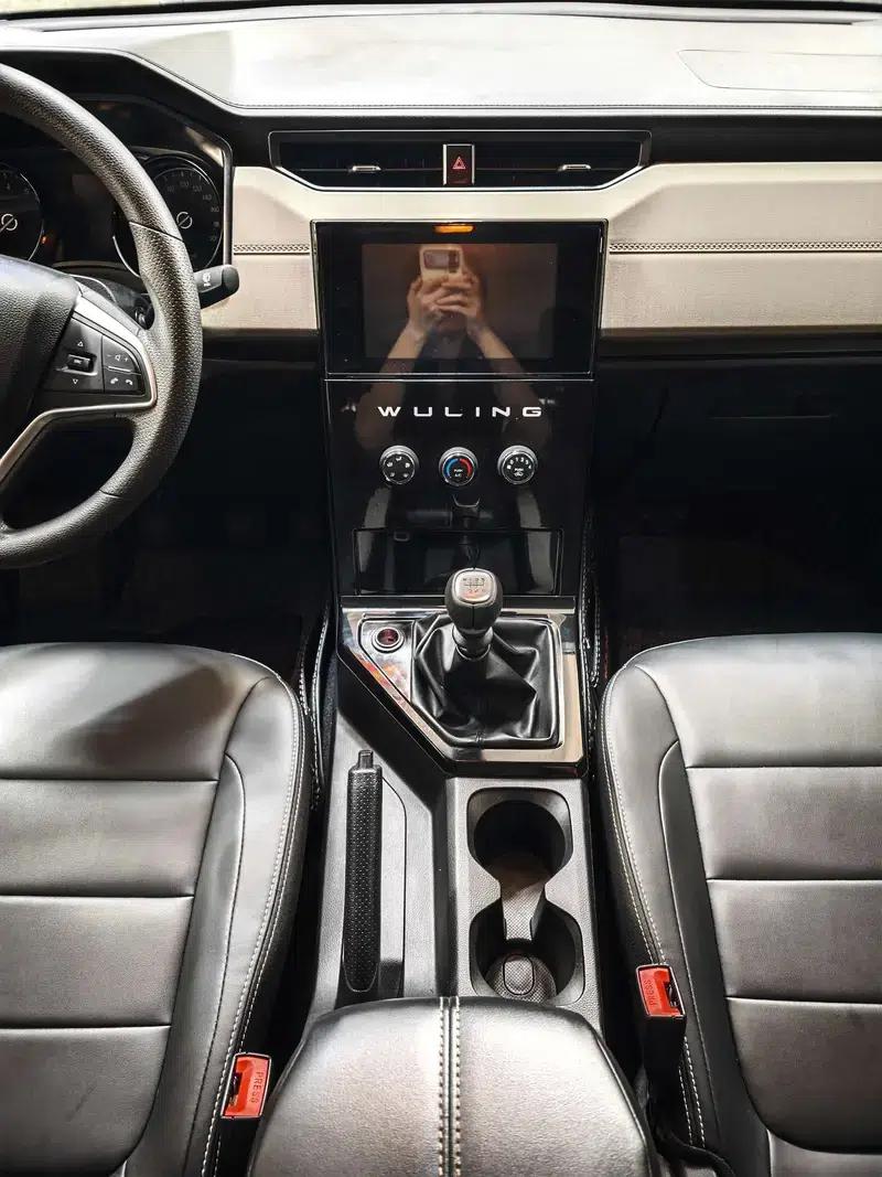 Wuling Hongguang PLUS 2020 1.5L Manual Comfort 7-Seater — миниатюра 9