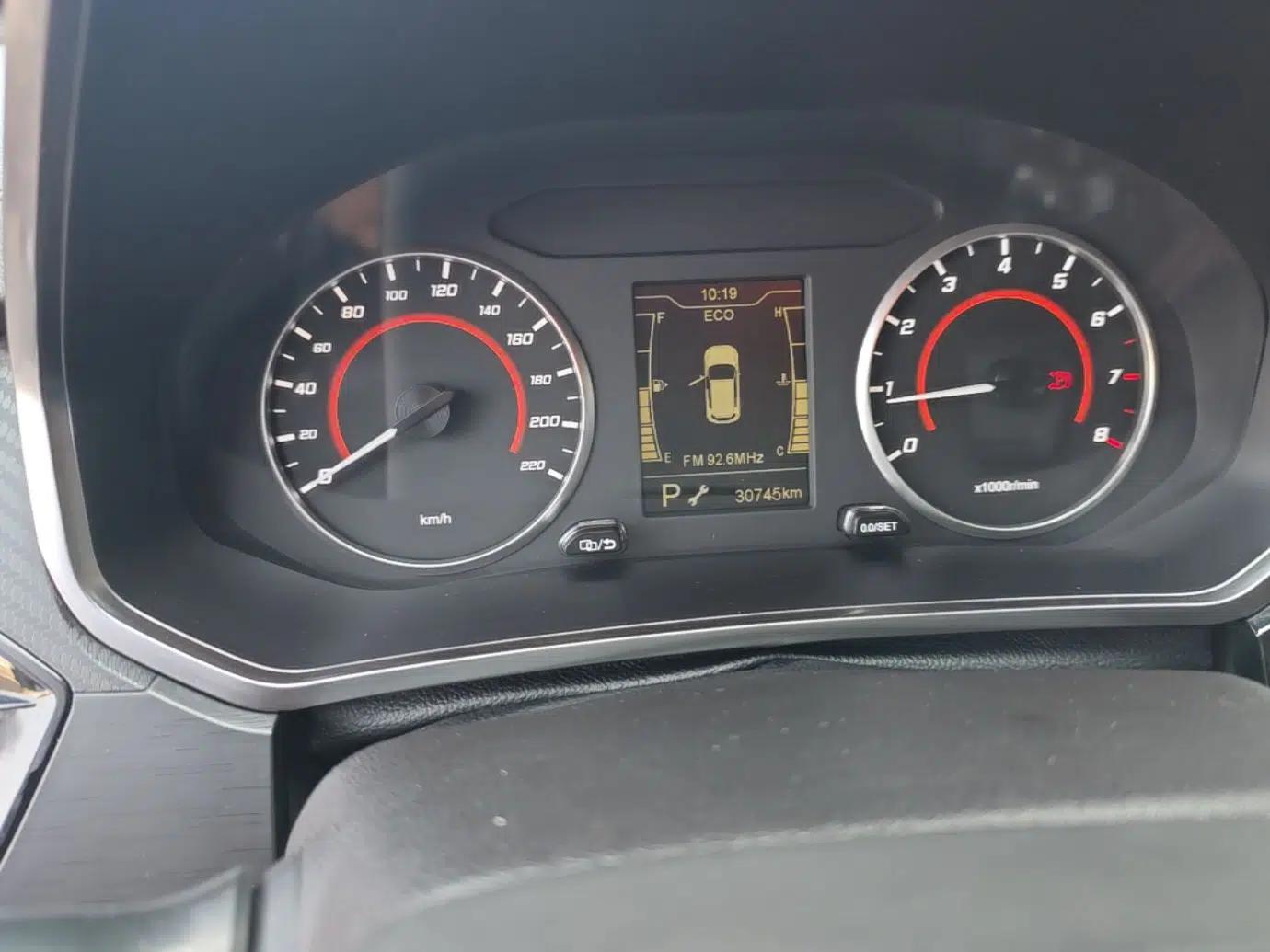 Chery Tiggo 3X 2021 PLUS 1.5L CVT Thrilling Red Date Edition — миниатюра 14