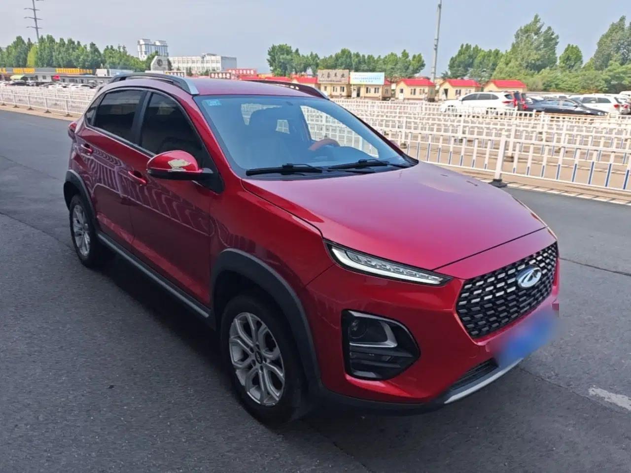 Chery Tiggo 3X 2021 PLUS 1.5L CVT Thrilling Red Date Edition — миниатюра 3