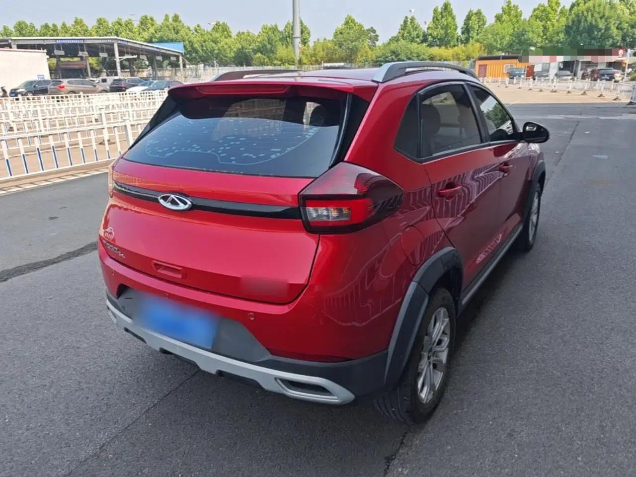 Chery Tiggo 3X 2021 PLUS 1.5L CVT Thrilling Red Date Edition — миниатюра 6