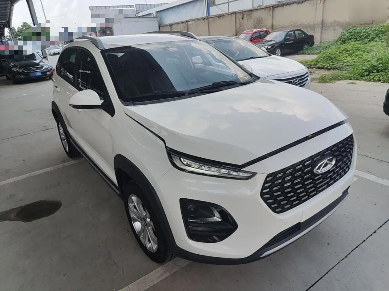 Chery Tiggo 3X 2021 PLUS 1.5L CVT Thrilling Red Date Edition — миниатюра 3