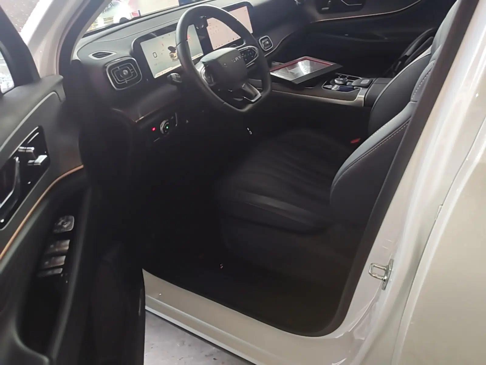 Chery Tiggo 9 2025 2.0T Dual-Clutch Two-Wheel Drive Comfort Edition 5 Seats — миниатюра 22