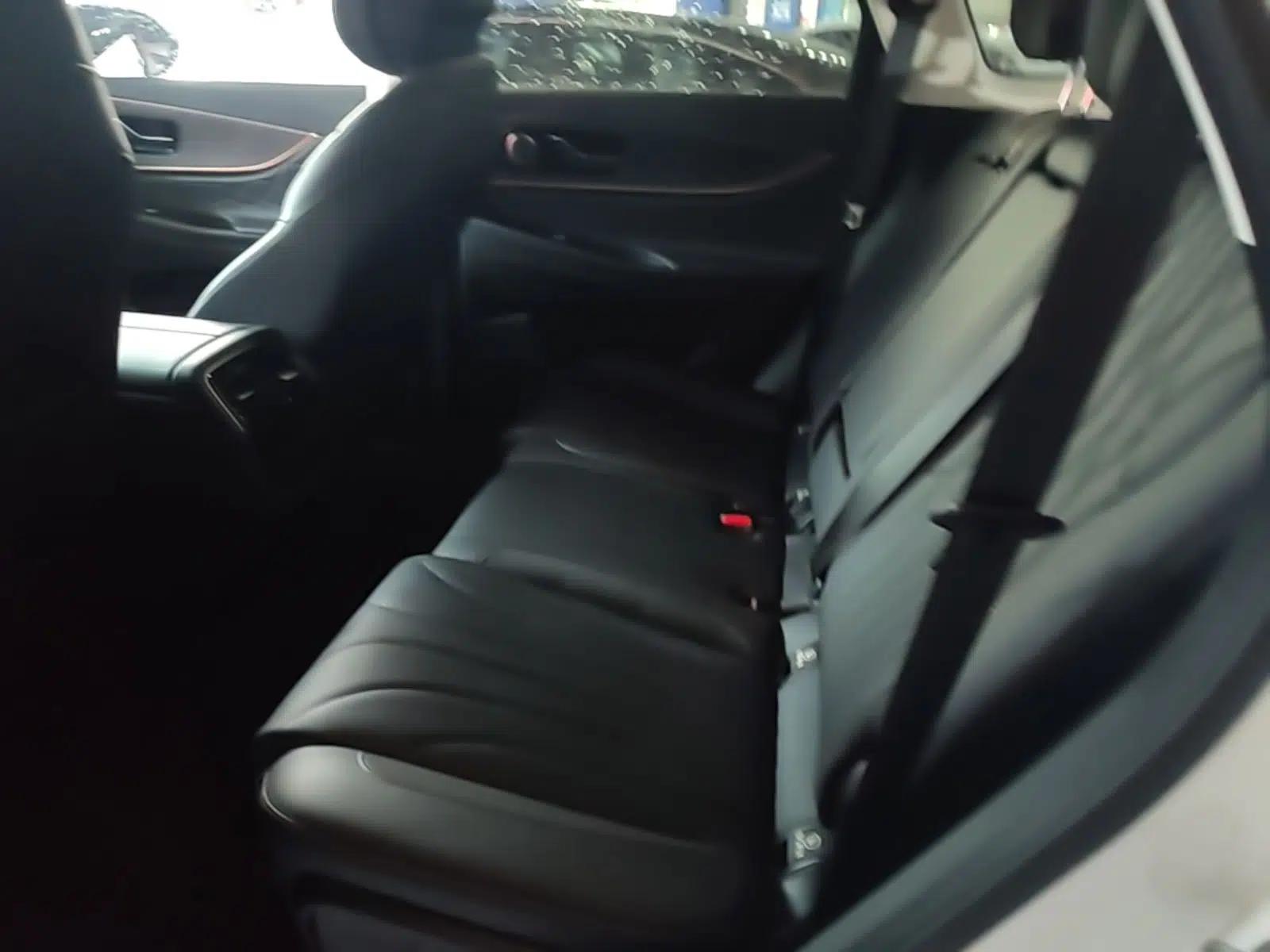 Chery Tiggo 9 2025 2.0T Dual-Clutch Two-Wheel Drive Comfort Edition 5 Seats — миниатюра 25