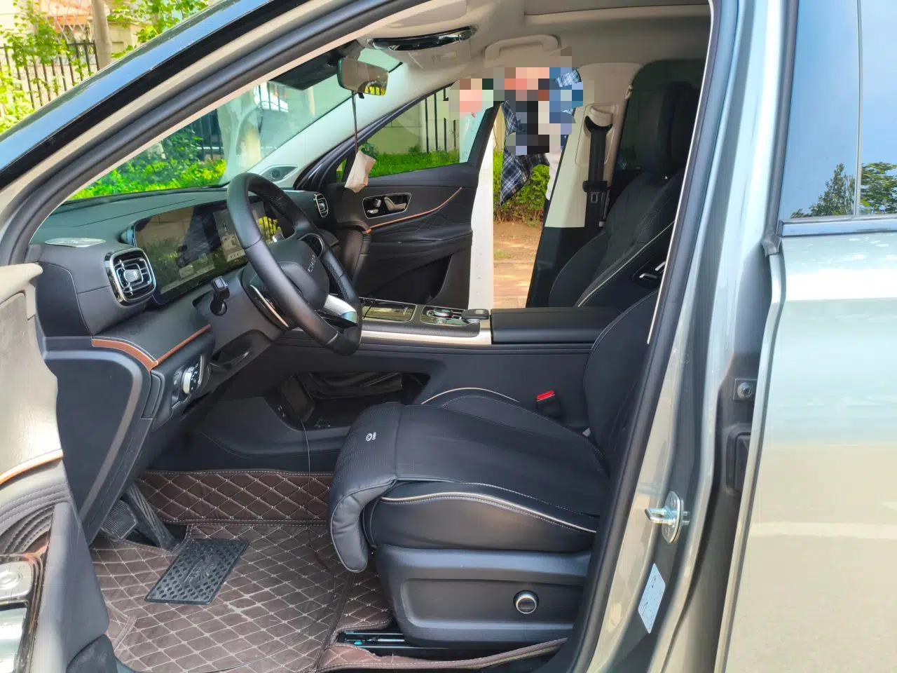Chery Tiggo 9 2023 2.0T Dual-Clutch Two-Wheel Drive Luxury Edition 5 Seats — миниатюра 14