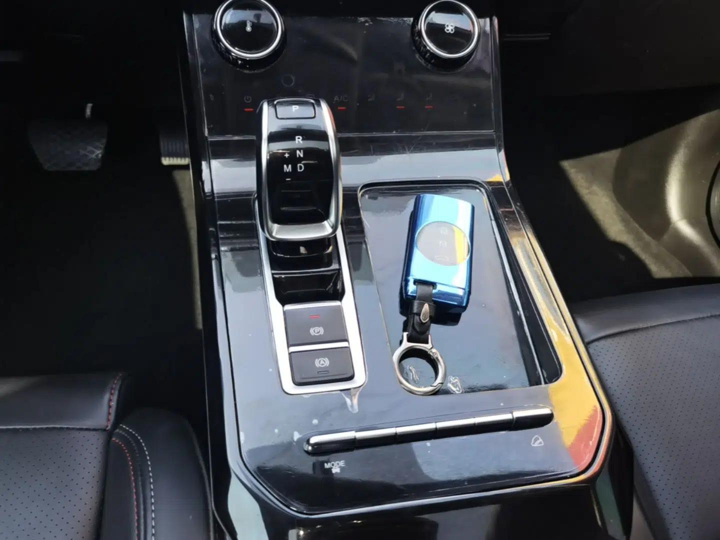 Chery Tiggo 7 2020 1.5T CVT Elite Model — миниатюра 16