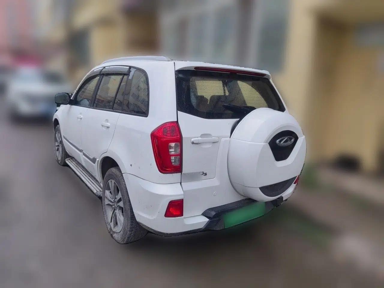 Chery Tiggo 3 2015 1.6L CVT ZhiShang Commemorative Edition — миниатюра 4
