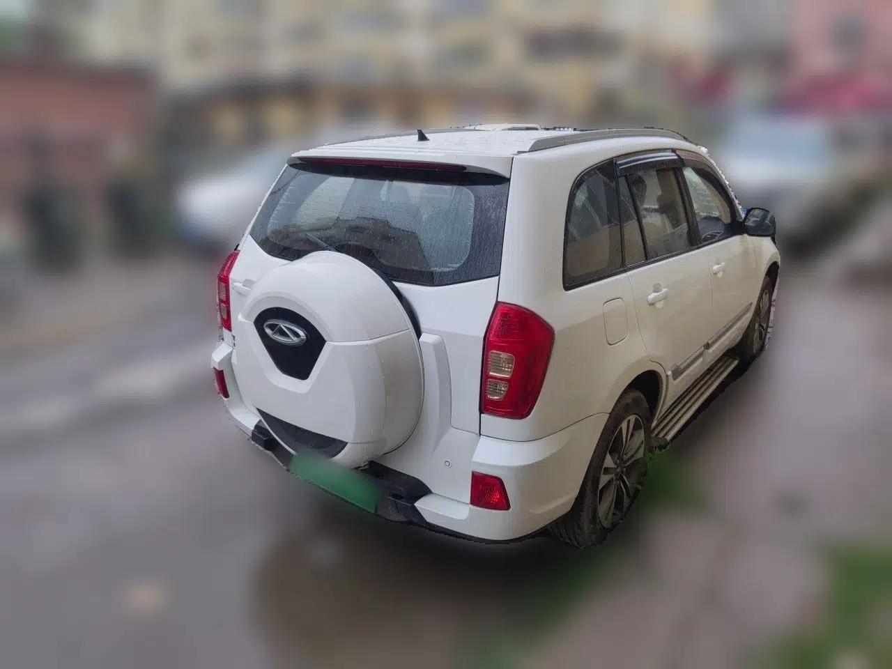 Chery Tiggo 3 2015 1.6L CVT ZhiShang Commemorative Edition — миниатюра 6