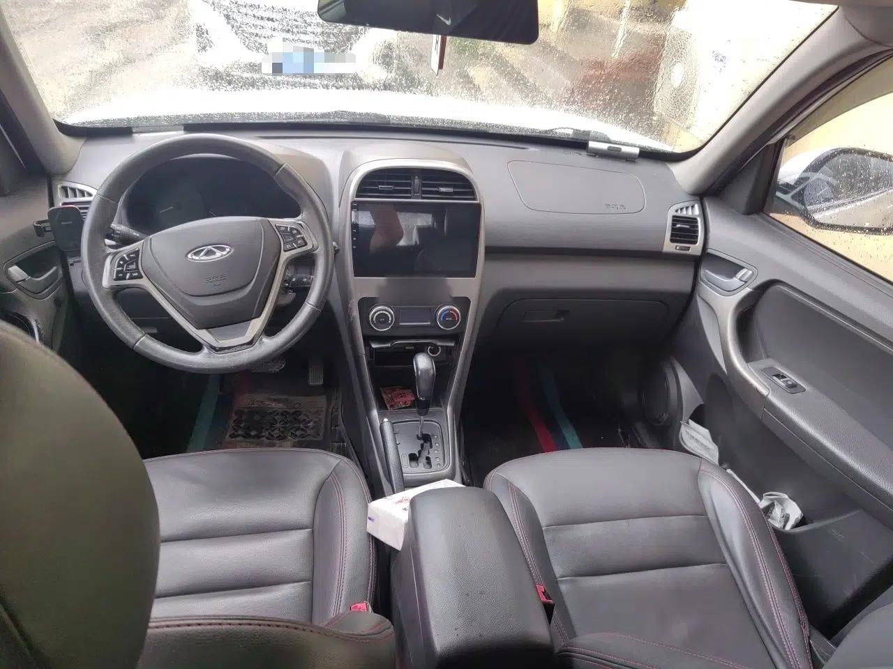 Chery Tiggo 3 2015 1.6L CVT ZhiShang Commemorative Edition — миниатюра 9