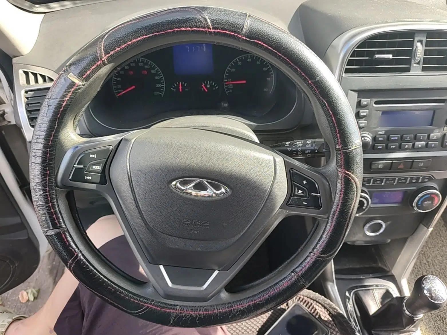 Chery Tiggo 3 2014 1.6L Manual Zhishang Edition — миниатюра 13