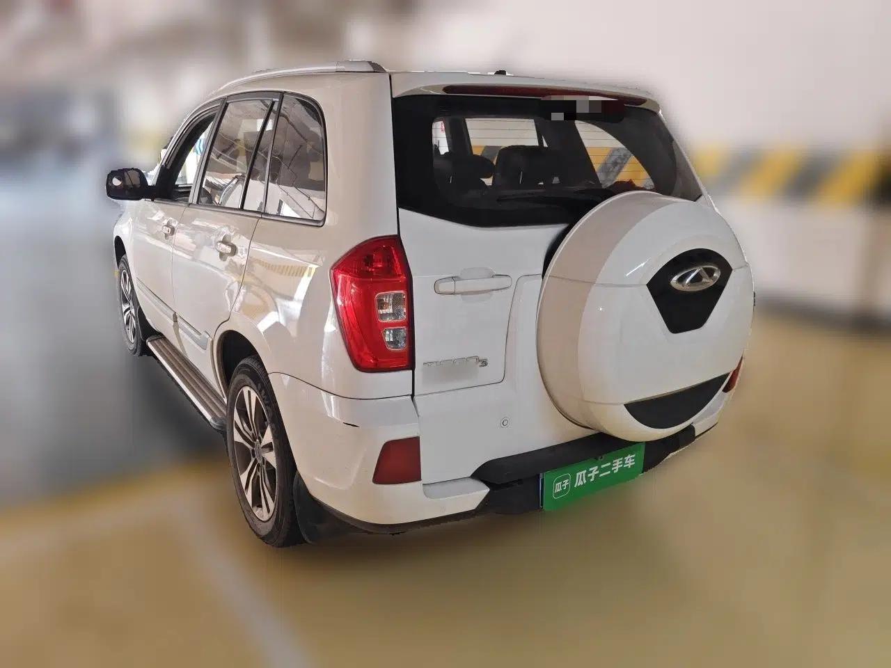 Chery Tiggo 3 2015 1.6L Manual Zhishang Commemorative Edition — миниатюра 4