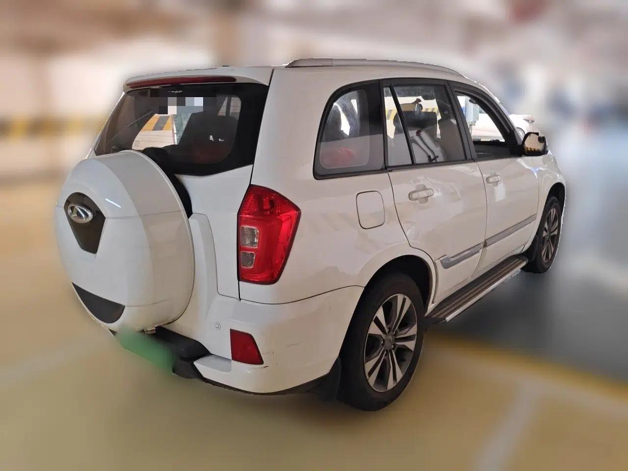 Chery Tiggo 3 2015 1.6L Manual Zhishang Commemorative Edition — миниатюра 6