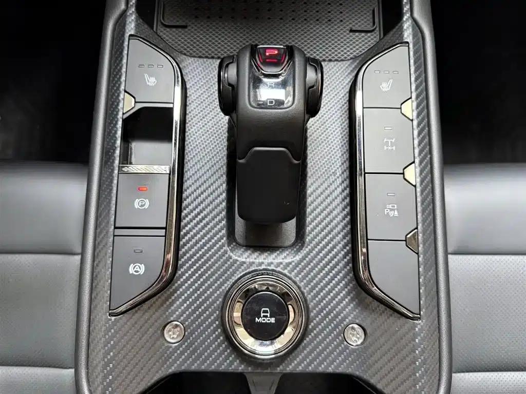 Haval Raptor New Energy 2023 Hi4 145 Explorer Edition — миниатюра 15