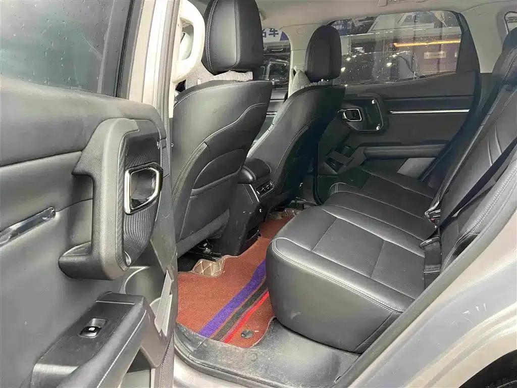 Haval Big Dog PLUS 2023 2.0T 2WD Trendy Wild Edition Plus — миниатюра 8
