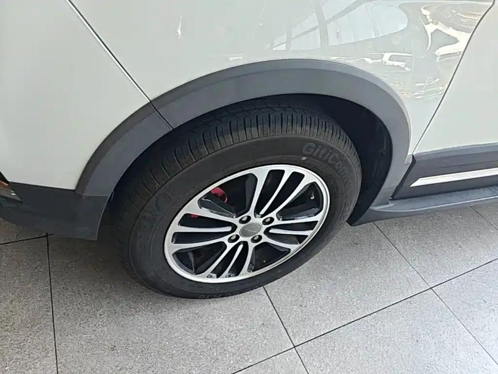 Haval H1 2015 1.5L Manual Deluxe Edition — миниатюра 23