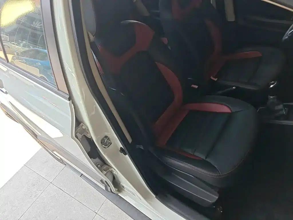Haval H1 2015 1.5L Manual Deluxe Edition — миниатюра 25