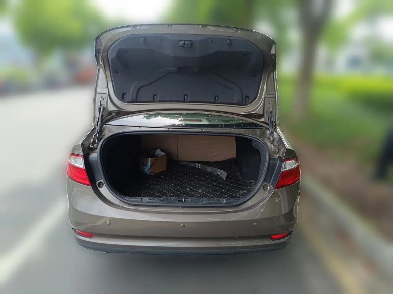 Chery Arrizo 7 2015 1.6L Manual ZhiXiang Edition — миниатюра 19