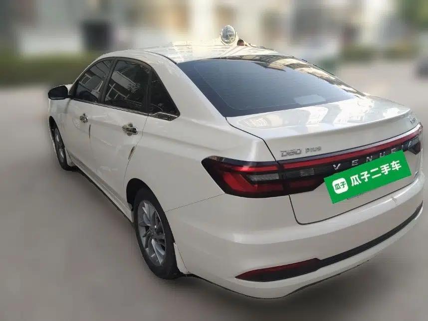 Venucia D60 2021 PLUS 1.6L XL CVT Yue Ling Edition — миниатюра 4