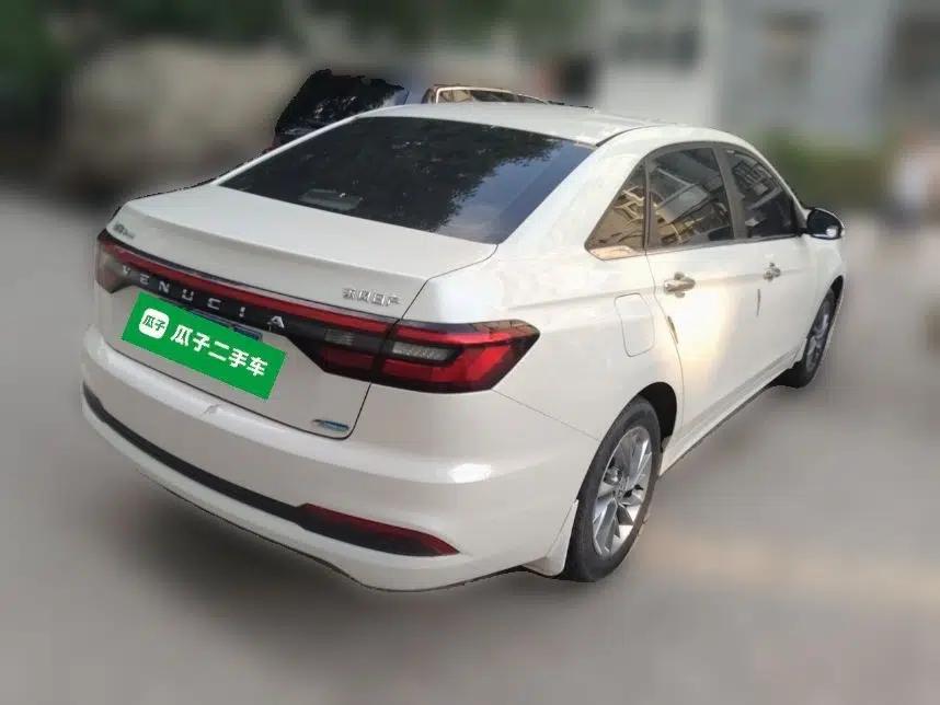 Venucia D60 2021 PLUS 1.6L XL CVT Yue Ling Edition — миниатюра 6
