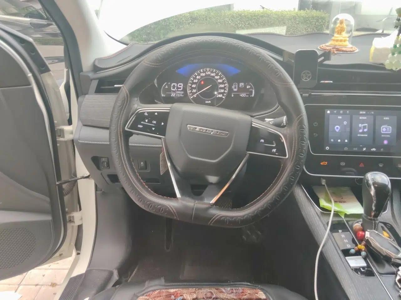 Venucia D60 2021 PLUS 1.6L XL CVT Yue Ling Edition — миниатюра 10
