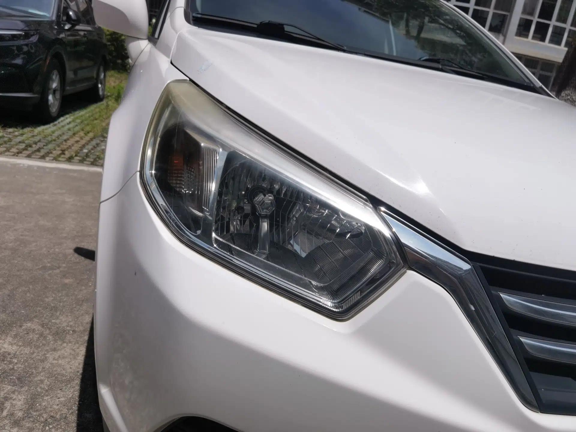 Venucia R50 2015 1.6L Manual Fashion Edition — миниатюра 7