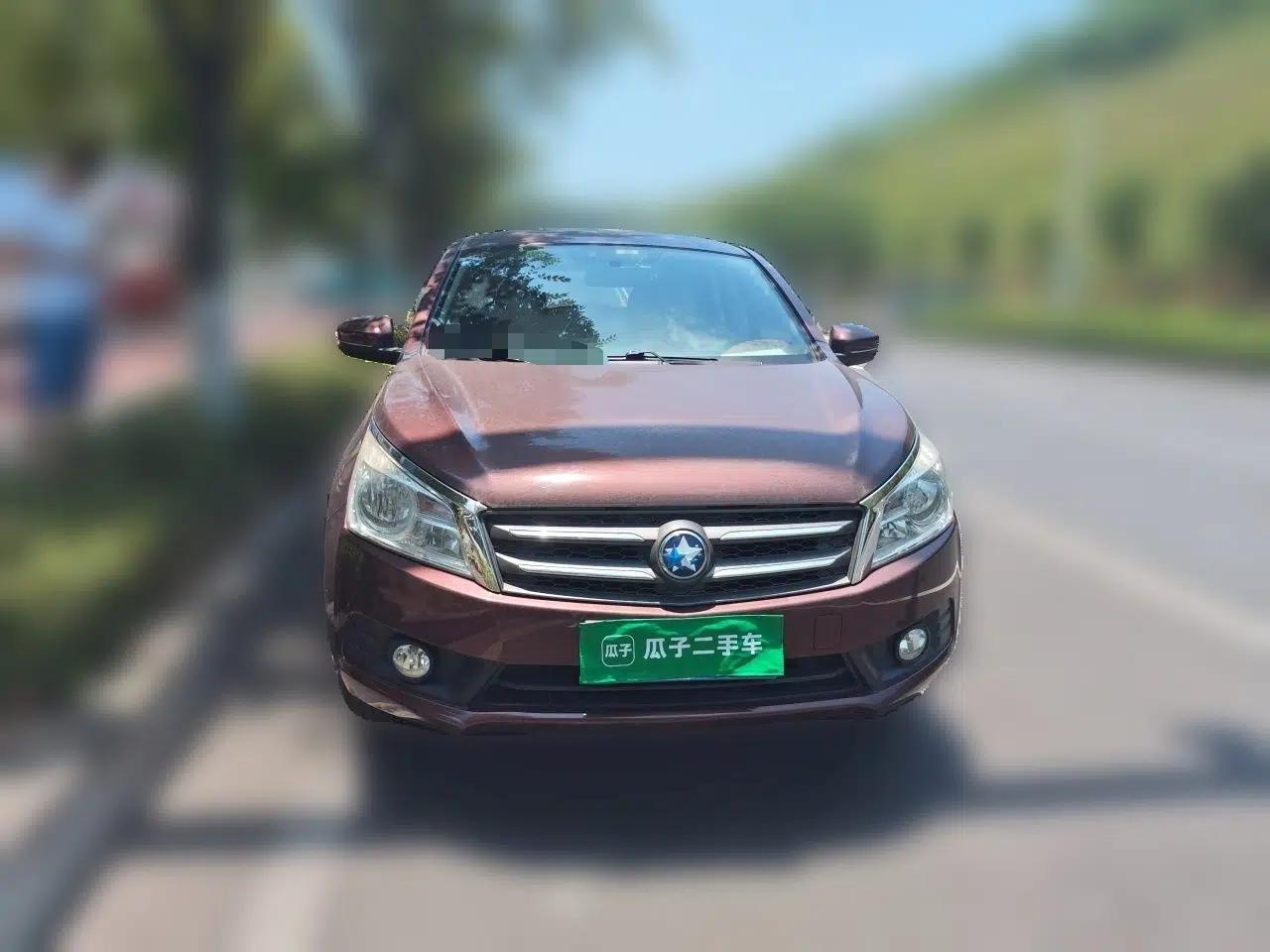 Venucia T70 2015 1.6L Manual Ruixing Edition — миниатюра 2