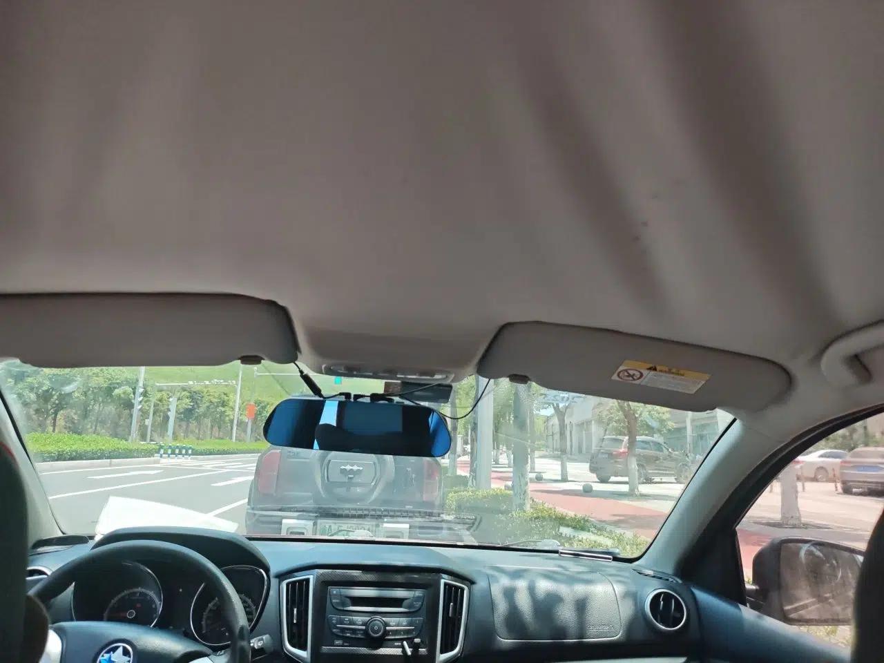 Venucia T70 2015 1.6L Manual Ruixing Edition — миниатюра 18