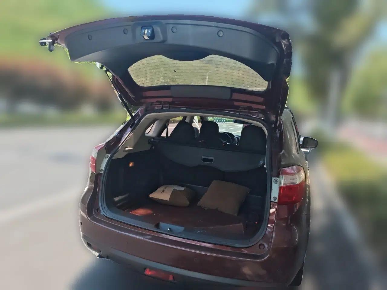 Venucia T70 2015 1.6L Manual Ruixing Edition — миниатюра 19
