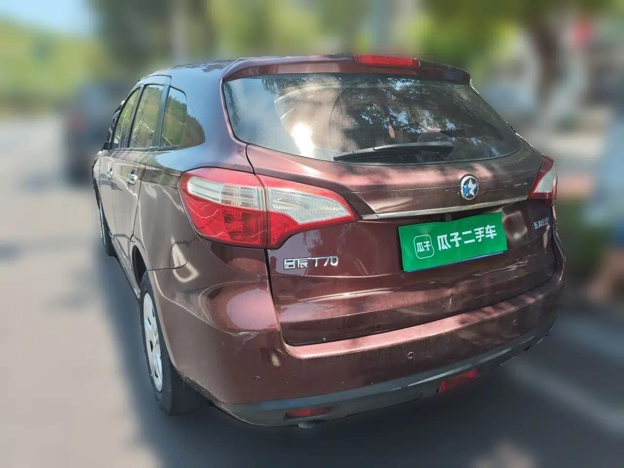 Venucia T70 2015 1.6L Manual Ruixing Edition — миниатюра 4
