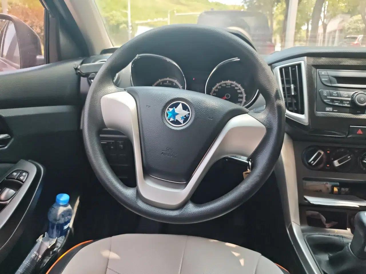 Venucia T70 2015 1.6L Manual Ruixing Edition — миниатюра 10