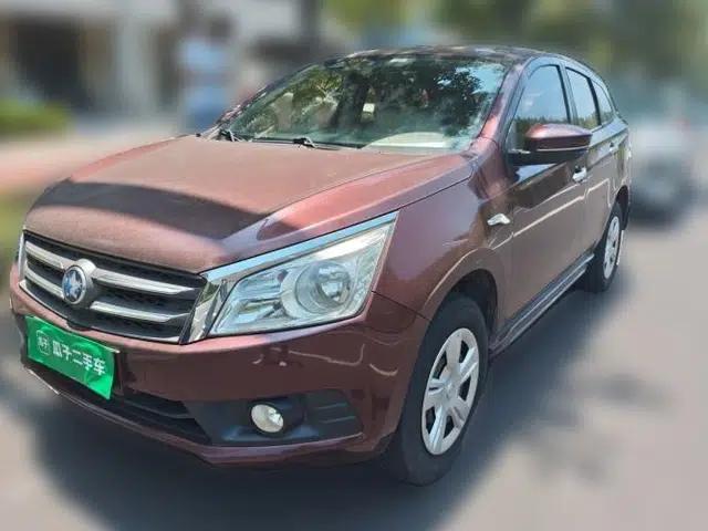 Venucia T70 2015 1.6L Manual Ruixing Edition