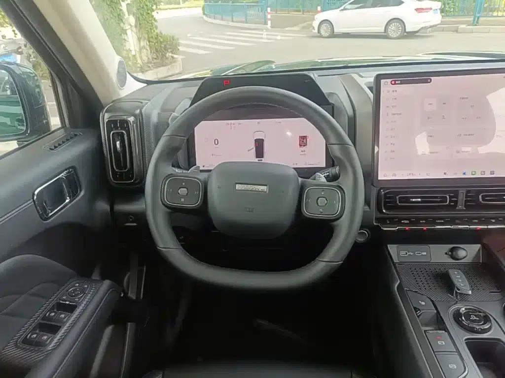 Haval Raptor 2025 Fuel-Powered 2.0T 4WD Ultra — миниатюра 11