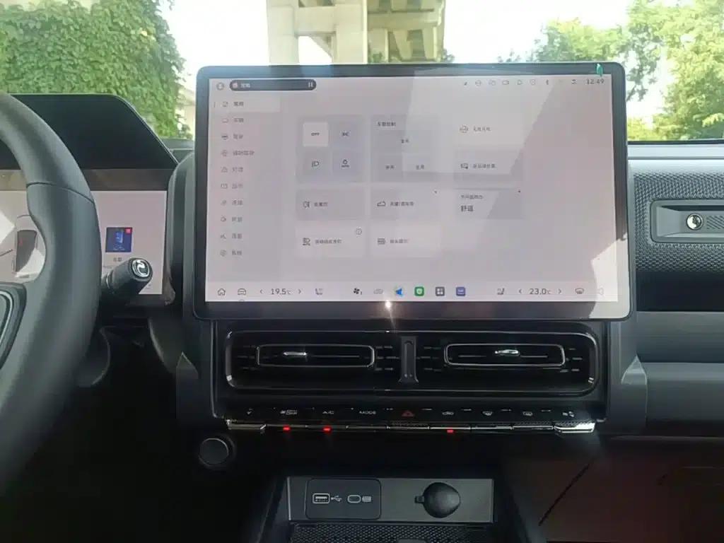 Haval Raptor 2025 Fuel-Powered 2.0T 4WD Ultra — миниатюра 13