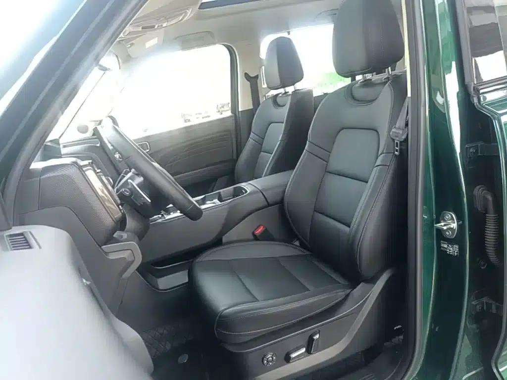 Haval Raptor 2025 Fuel-Powered 2.0T 4WD Ultra — миниатюра 15