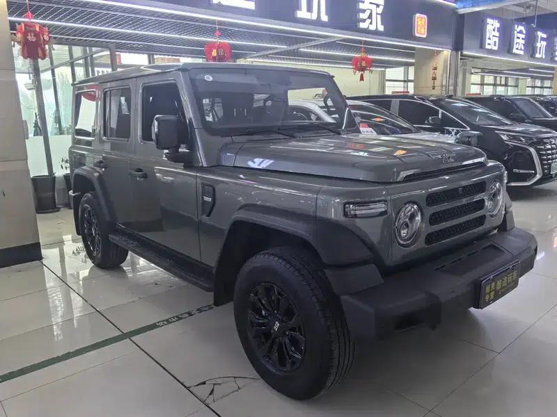 212 T01 2024 Model 2.0T Mechanic — миниатюра 3