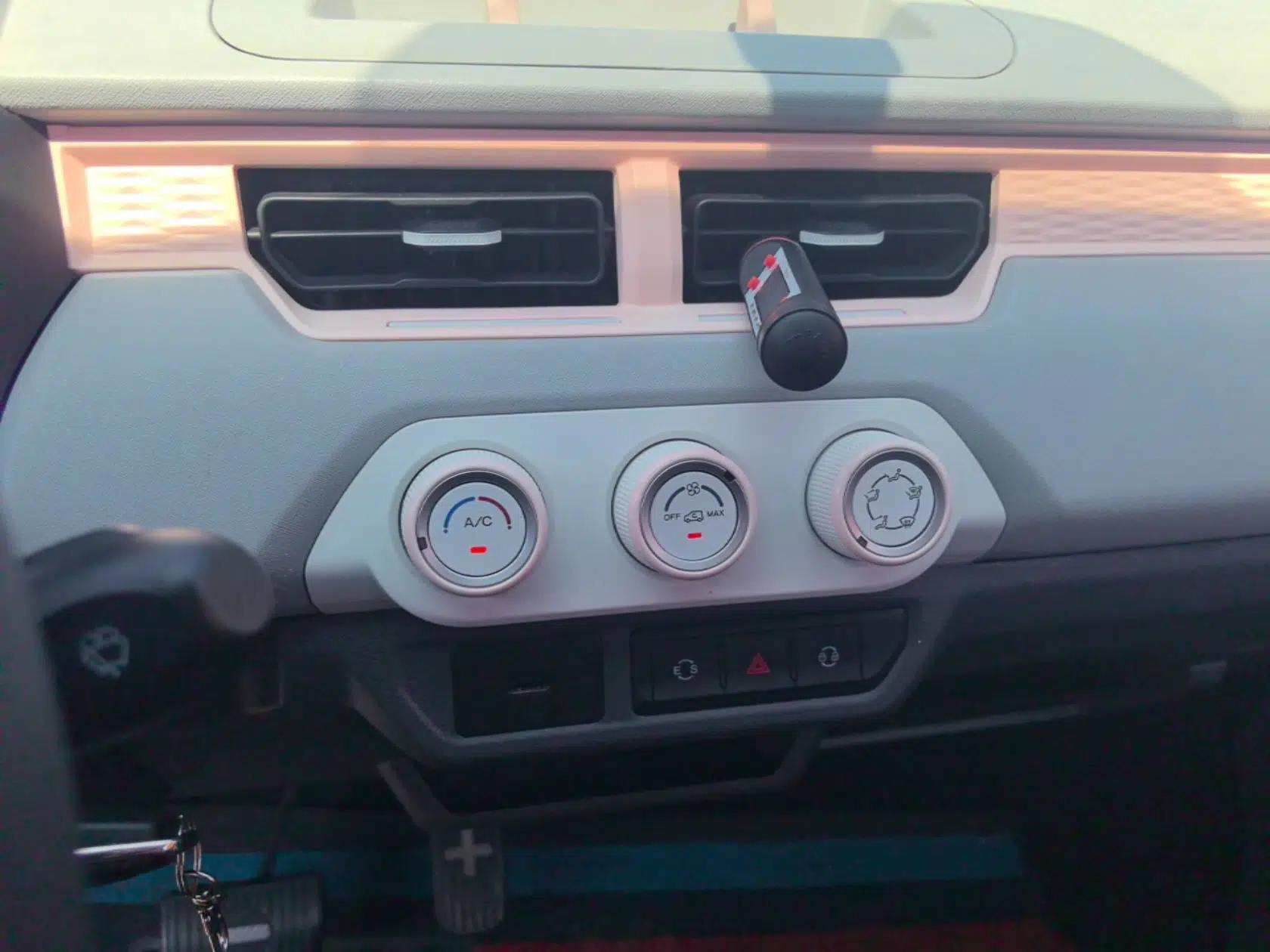 Chery QQ Ice Cream 2022 170km Sundae Phosphate Lithium-Ion — миниатюра 15