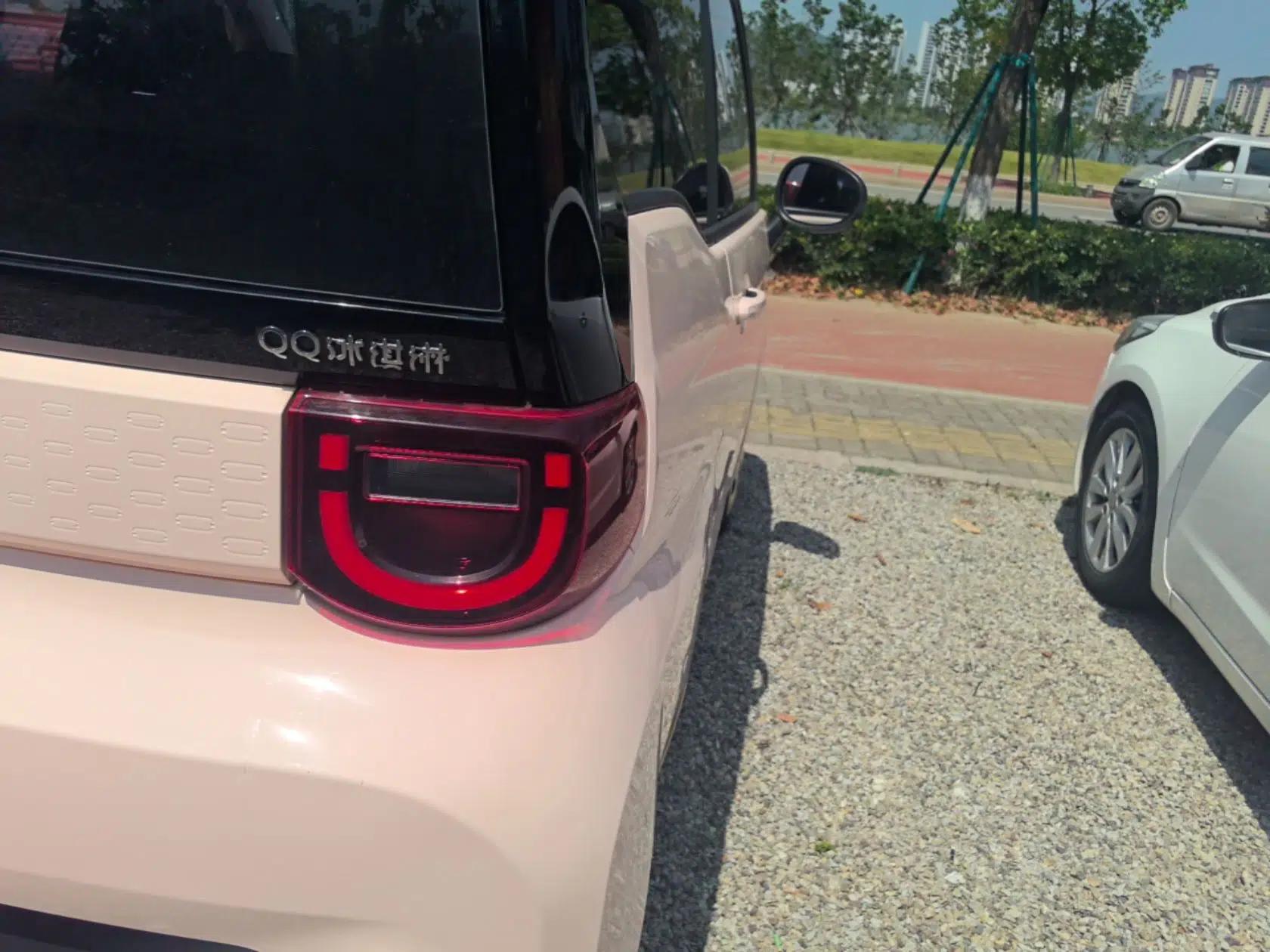 Chery QQ Ice Cream 2022 170km Sundae Phosphate Lithium-Ion — миниатюра 9