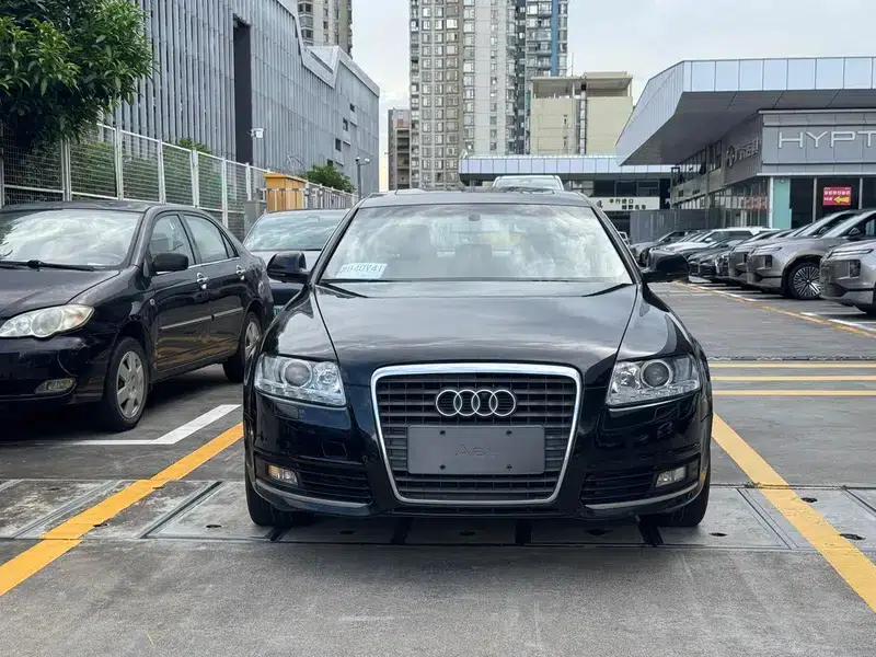 Audi A6L 2010 2.0 TFSI Automatic Standard Edition — миниатюра 2